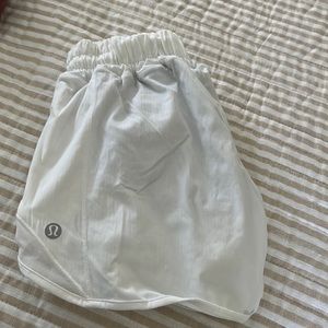 Lululemon hotty hot shorts